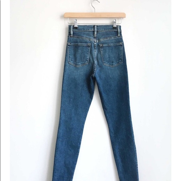 Frame-Ali High Rise in Navy Beach - Picture 4 of 13